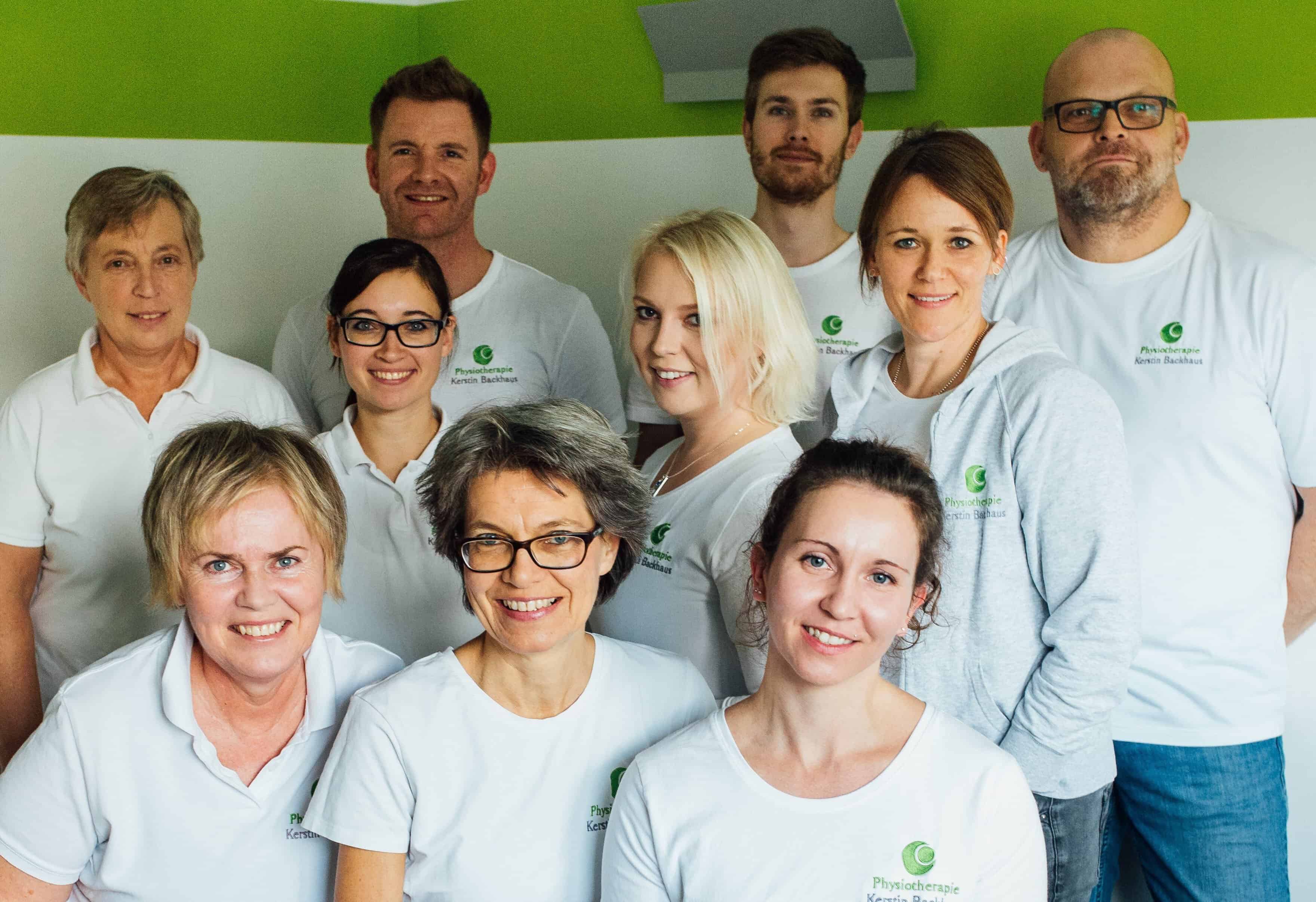 waswofinden physiothearpie backhaus teamfoto Physiotherapie Backhaus Team – Physiotherapie Backhaus