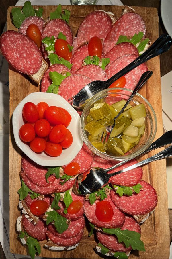 Wurstplatte im Makens Hoff